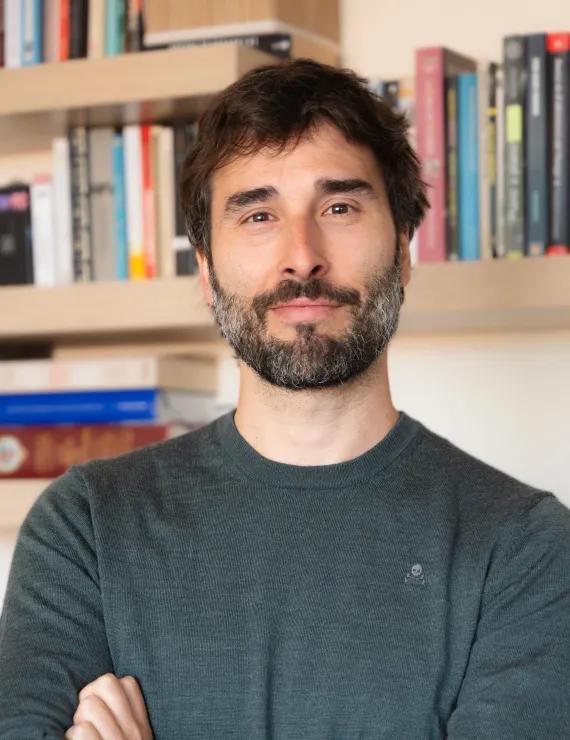 Photo of Badía Juan, IFS therapist