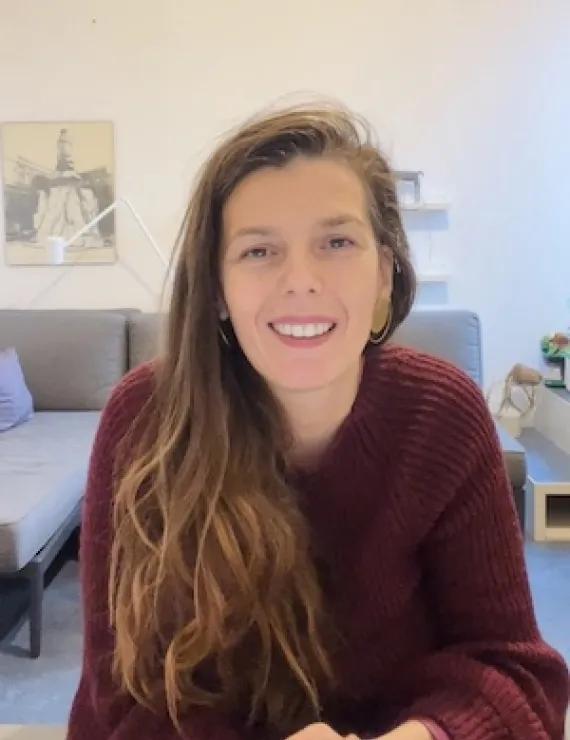 Photo of Klara Veer, IFS therapist