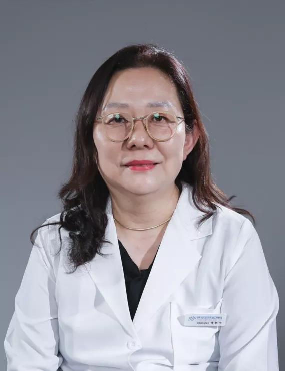 Photo of Kwak Hyunju, IFS therapist