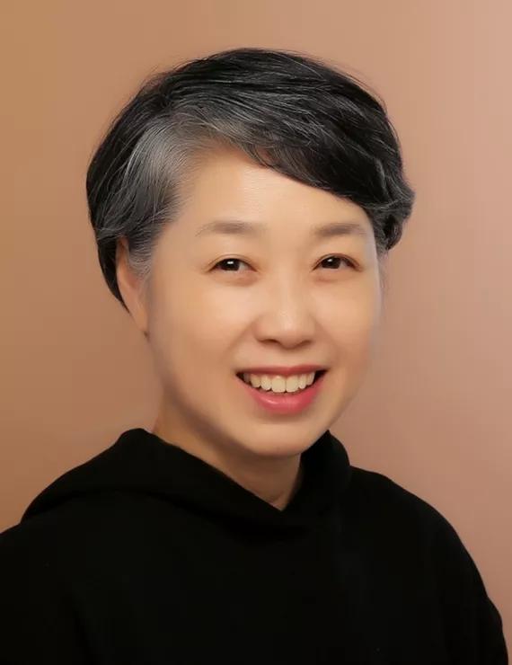 Photo of lee sunhwa, IFS therapist