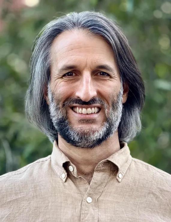 Photo of Avny Nadav, IFS therapist