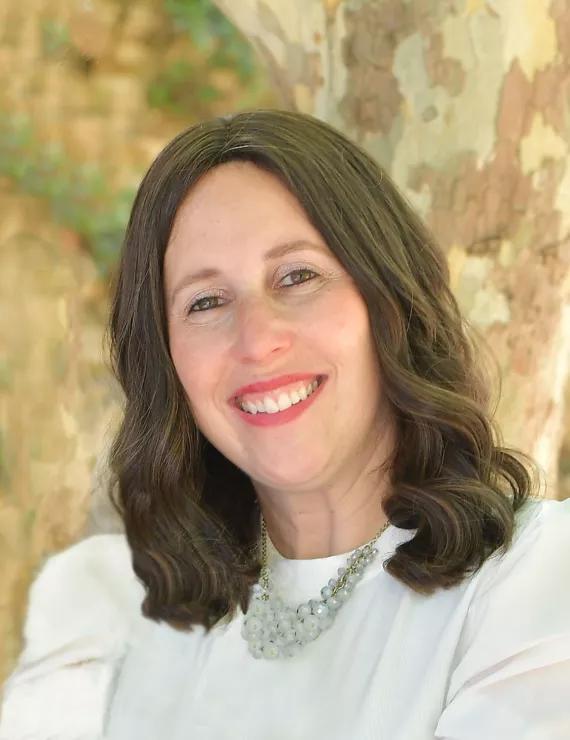 Photo of Blau Shelly, IFS therapist