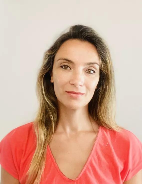 Photo of De Oliveira Ana, IFS therapist