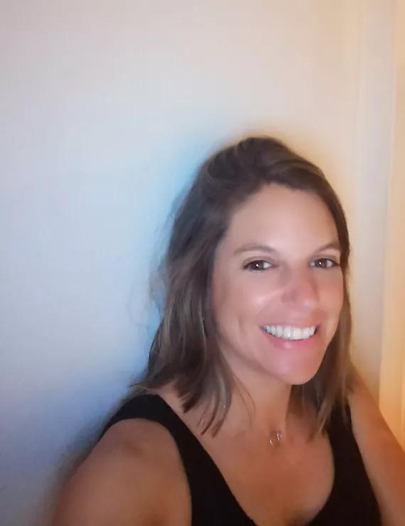 Photo of Faria Carolina, IFS therapist