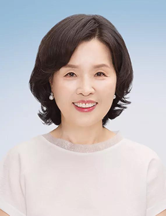Photo of Park Chang Soon, IFS therapist